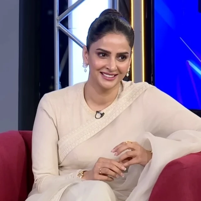 Saba Qamar Lifestyle, Income & Net Worth Overview