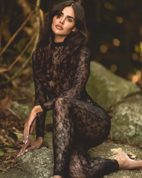 Nathalia Kaur Instagram Photos