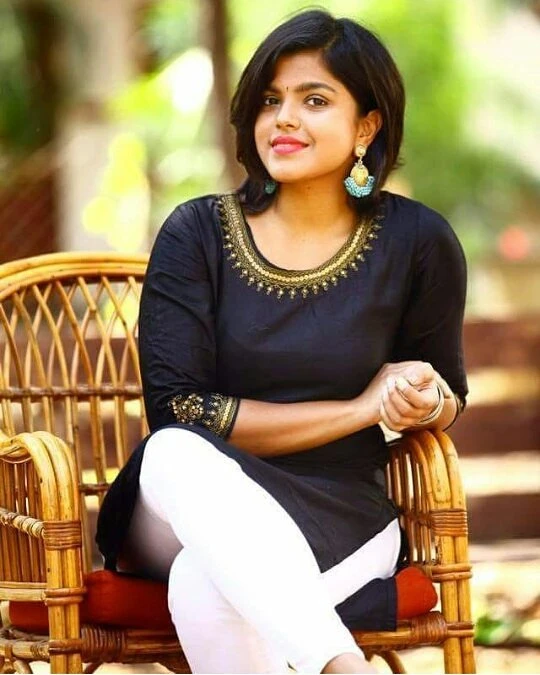 Pooja Devariya Glamorous Pictures