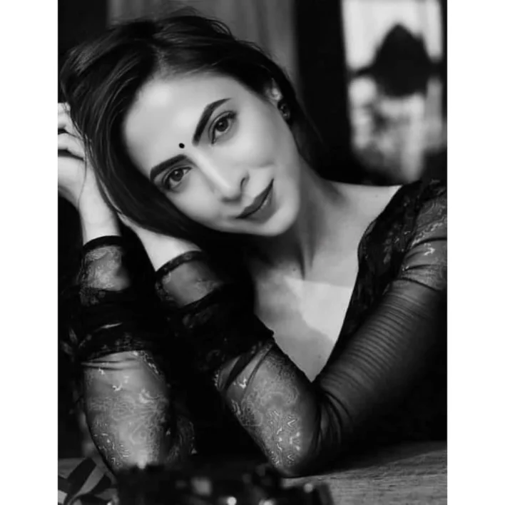 Sikha Chhabra Casual Day Out Pictures