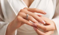How To Wear Engagement Ring And Wedding Band The Right Way